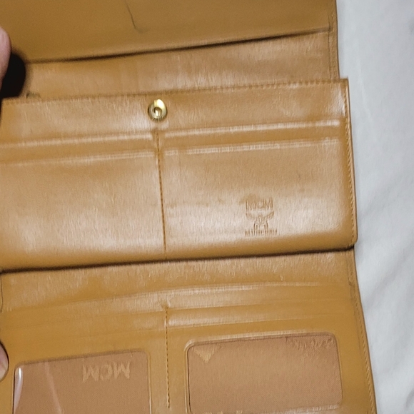 MCM Cognac Leather Long Wallet Excellent Condition - Picture 11 of 15